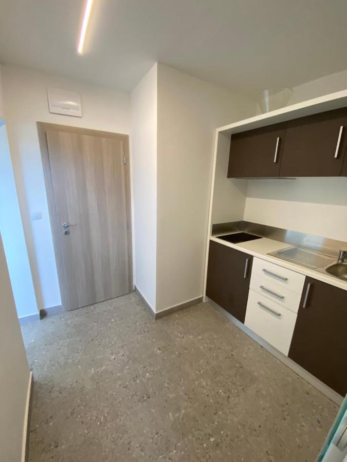 Apartmani Kumenat Biograd Na Moru Buitenkant foto