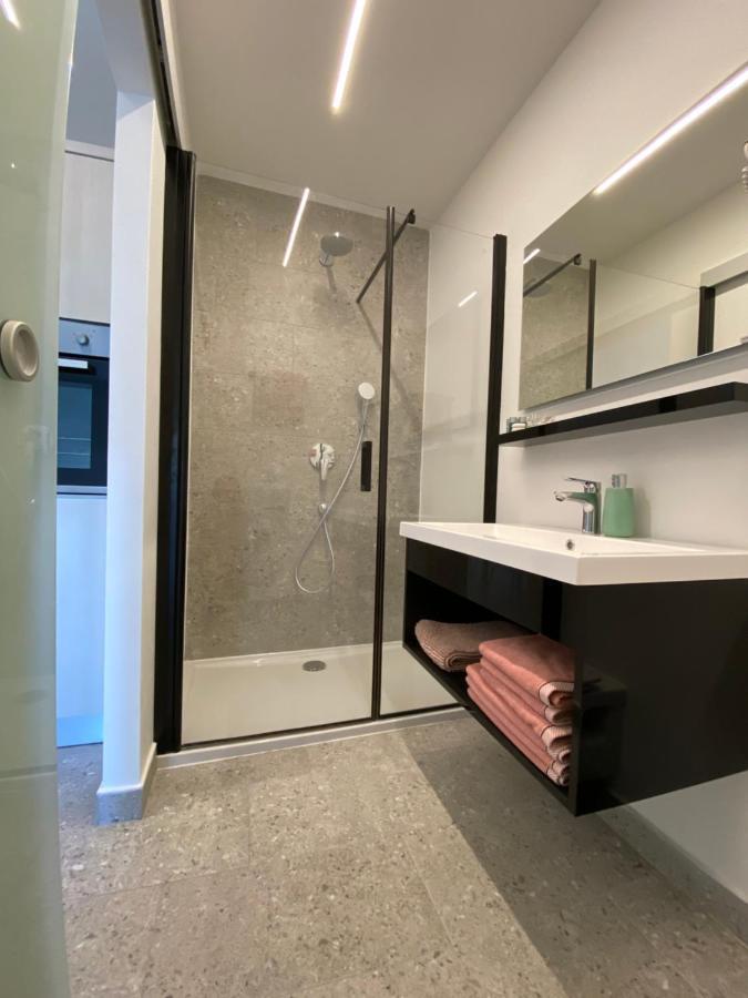 Apartmani Kumenat Biograd Na Moru Buitenkant foto