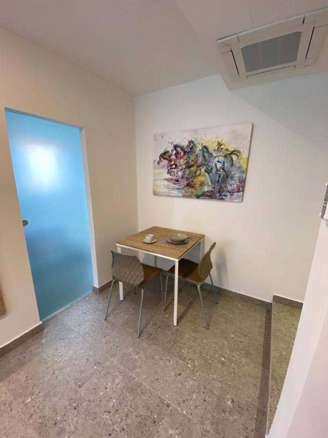 Apartmani Kumenat Biograd Na Moru Buitenkant foto