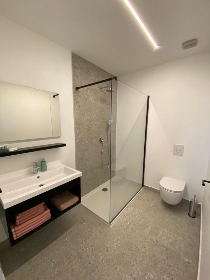 Apartmani Kumenat Biograd Na Moru Buitenkant foto