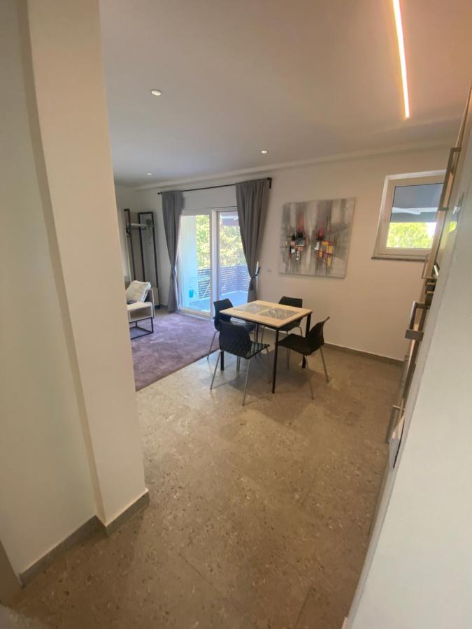 Apartmani Kumenat Biograd Na Moru Buitenkant foto