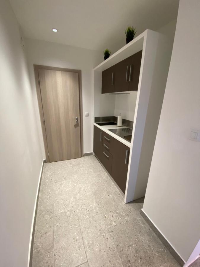 Apartmani Kumenat Biograd Na Moru Buitenkant foto